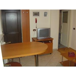 Vind apartament 5 camere Bucuresti - imagine 12