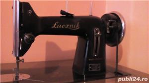  Mașina de cusut - imagine 3