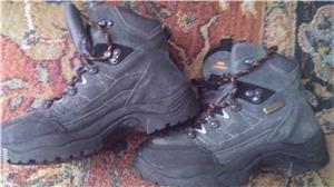 Ghete baieti Trespass