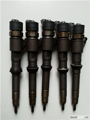 0445110418 504389548 0986435212 Injector Fiat Ducato 2.3 D Iveco Daily V IV 3.0 D / Citroen 2.3 HDi  - imagine 2