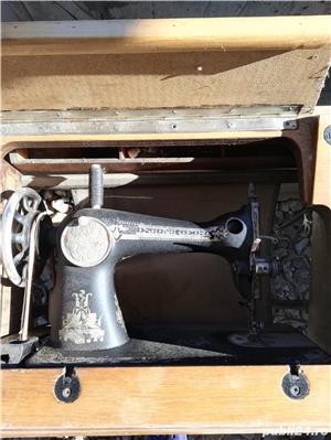 Masina de cusut Singer - imagine 2