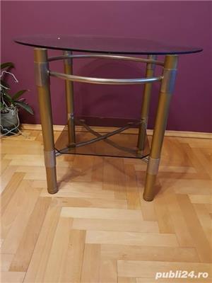 Masa din sticlă