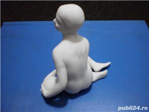 Bibelou fata dezbracata cu minge, vintage