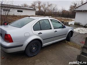 Dezmembrez VW Bora motor 1.6 AUS benzina 