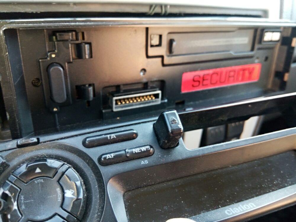 Auto casete clarion - imagine 6