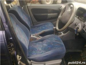 dezmembrez daihatsu terios 1.3 distributie curea bara capota portiera geam tripla bandou ornament - imagine 7