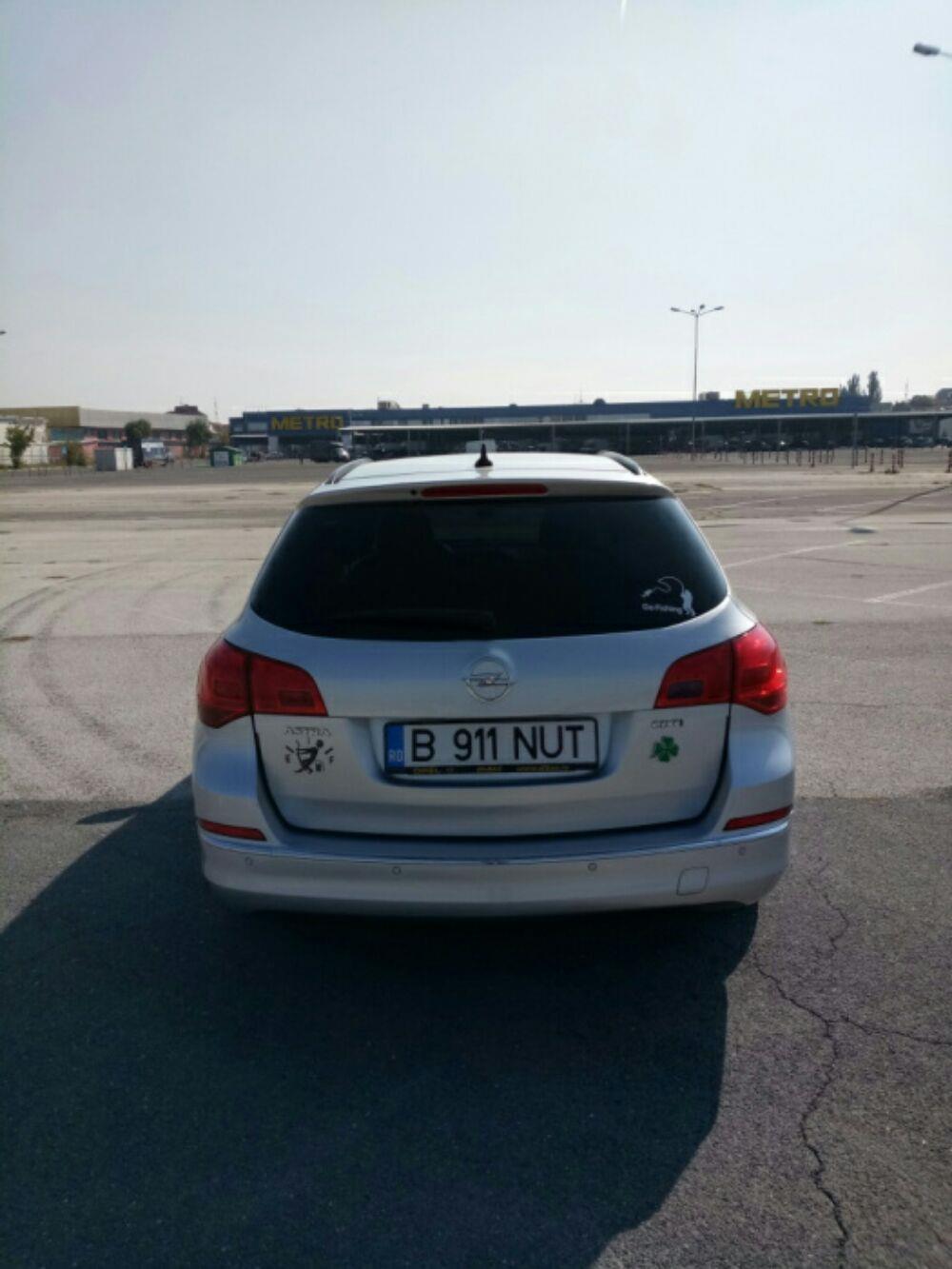 Opel Astra J - imagine 4