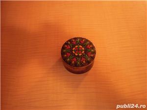 2 casete ornamentale din lemn