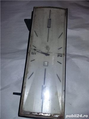 ceas vechi de masa defect pentru piese ,transport gratuit - imagine 6