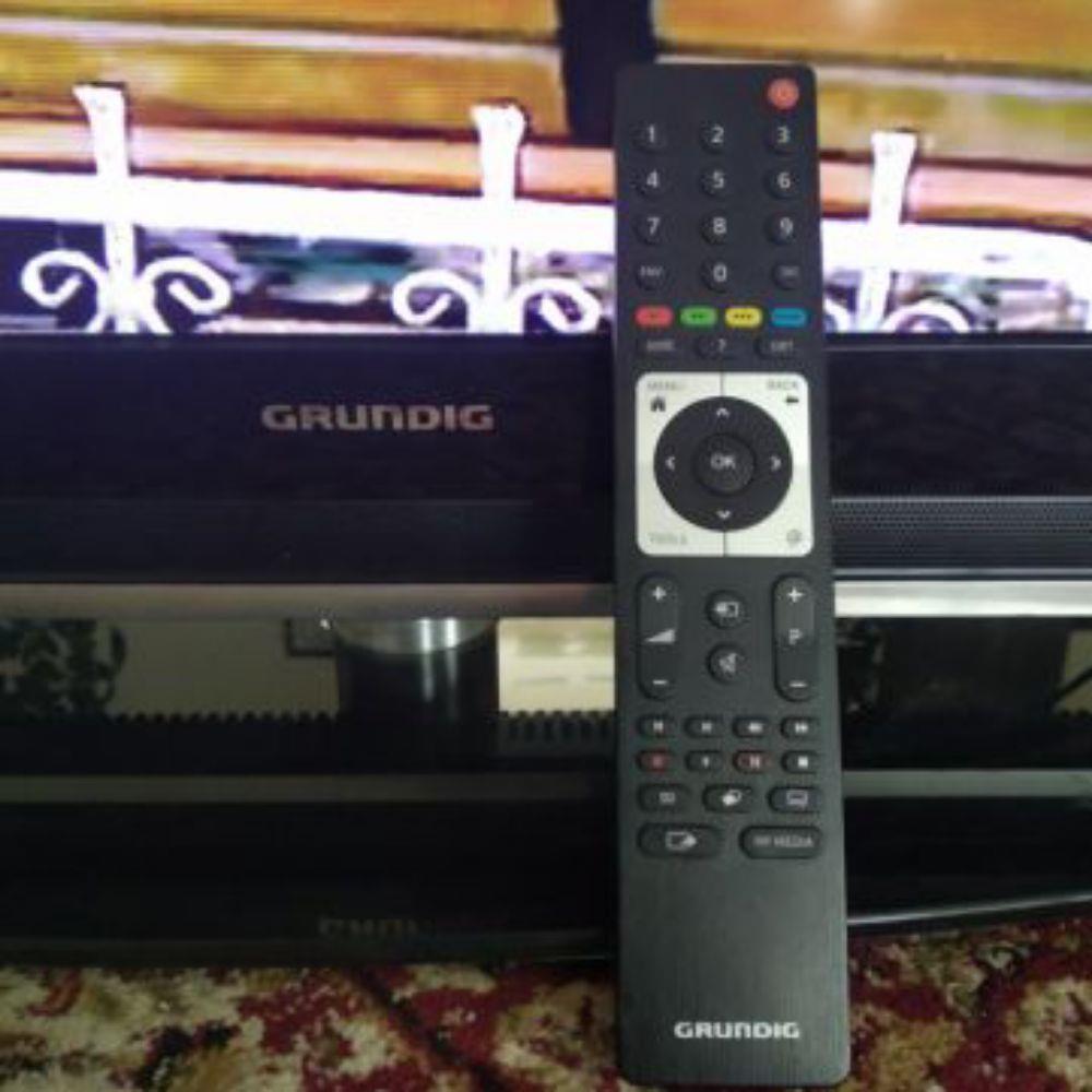 Vind led Smart GRUNDIG 104cm cu telecom.si suport originale. dvbc,fullhd,imagine 100hz.