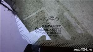 Geam sticla triunghi aripa  FORD FOCUS 1998-2004  5 usi hatchback - imagine 4