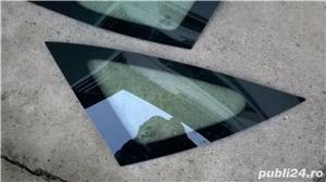 Geam sticla triunghi aripa  FORD FOCUS 1998-2004  5 usi hatchback - imagine 3