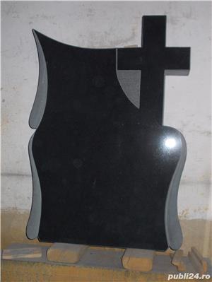 Executam cruci din granit natural - imagine 2