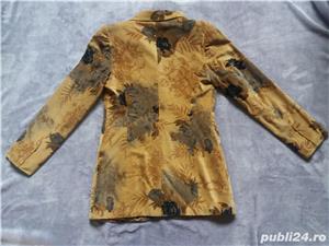 taior dama catifea impecabil - imagine 3