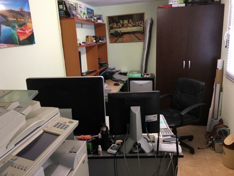 Vând afacere la cheie Service,Calculatoare,Laptopuri,telefoane