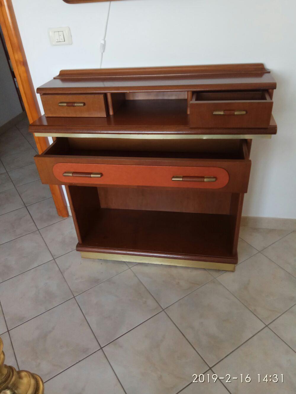 Vand comoda con oglinda  - imagine 2