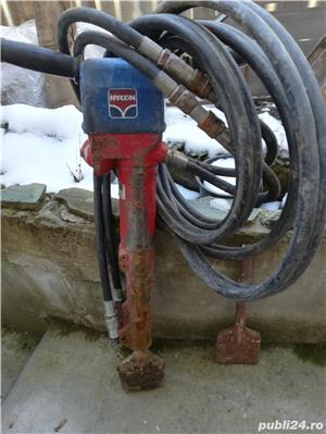 Picamer cu grup hidraulic de inchiriat