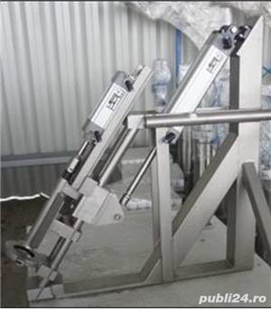 Masina de dezosat pulpele superioare si inferioare ale puilor - imagine 3