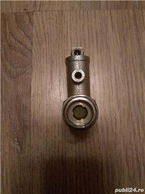  Diverse Piese pentru boiler Ariston Velis 50 L  - imagine 3