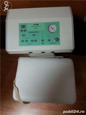 Aparat cu ultrasunete pentru tratamente faciale