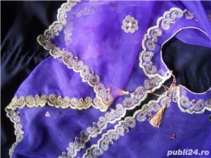 Capa din voal mov - imagine 5