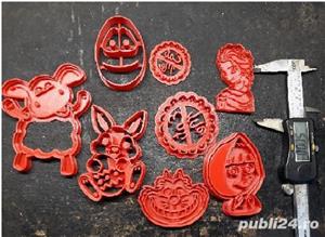  forme de PASTI - pt taiat si modelat aluat biscuiti, fondant,  paine/ 1 forma  6cm = 10lei - imagine 7