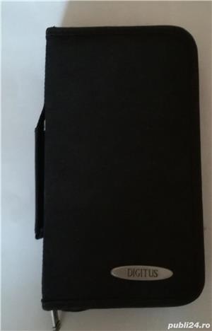 Case portabil CD - DVD