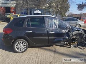 Dezmembram Renault Clio Combi - imagine 3