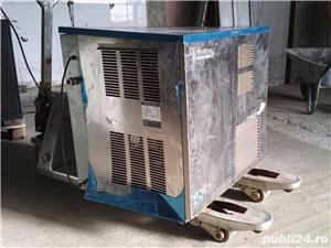 Mașină de făcut fulgi de gheață Hoshizaki FM-200AEE-N - imagine 4