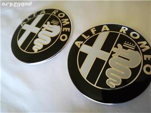 Set Embleme capotă/portbagaj Alfa Romeo diametrul de 74 mm culoare pe negru - imagine 2