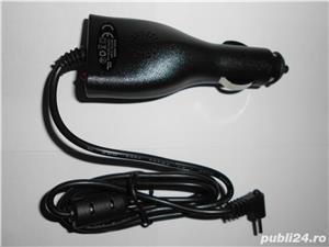 Incarcator auto Kruger&Matz model KM0008 Universal - imagine 5