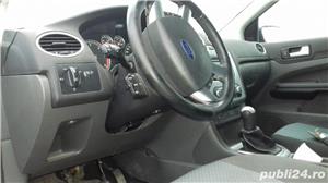 Dezmembrez Ford Focus Combi 1.6 tdci 110 cp an 2007  - imagine 7