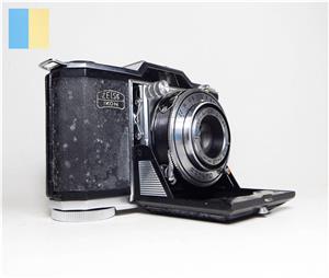 Zeiss Ikon Contina Novar - Anastigmat, folding viewfinder camera