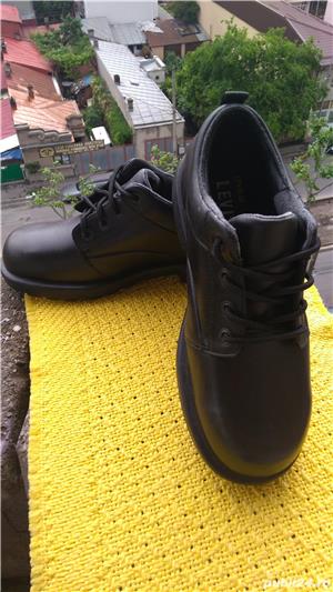 Pantofi piele Levi's mar.42 (26.5 cm) - imagine 2