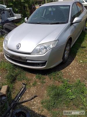 Dezmembrez Renault Laguna 3 - imagine 1