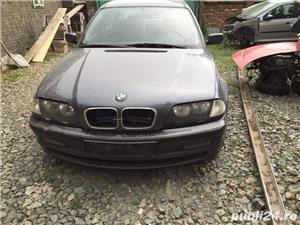 Dezmembrez BMW 320 D - imagine 2