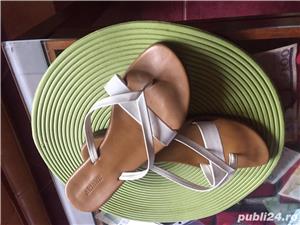 Slapi dama culoare albe marimea 40 - imagine 2