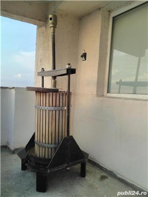 Presa manuala ecologica (teasc )pentru struguri - imagine 2