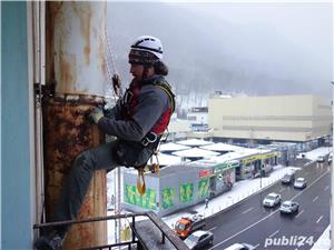 Alpinist utilitar - acoperiș și arbori înalți