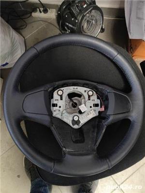 Volan BMW îmbrăcat în piele fără comenzi  - imagine 3