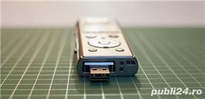 Peste 1000 lei in magazine Reportofon profesional cu 3 microfoane OLYMPUS DM-770 cu USB incorporat - imagine 4