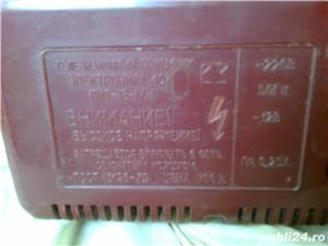 Televizor portabil alb negru foarte rar 5 inci - imagine 3