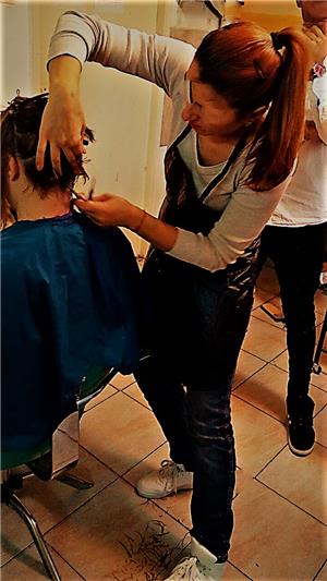 Incepe cursul de Coafura! Locuri limitate, nu rata!