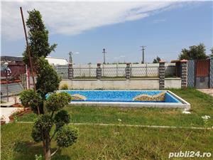 Vila zona C.Sintandrei , SC 384 mp , teren 2600 , la rosu , piscina , gas , apa , canal in derulare  - imagine 5