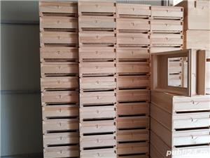 Fabrica de stupi  - imagine 9