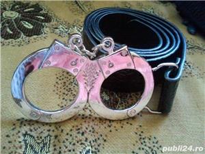 Curea cu catarama sub forma de catuse - imagine 3