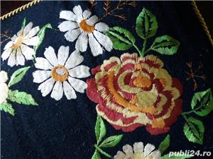 Perna decorativa- brodata manual- puf gasca- 45x35 cm - imagine 2