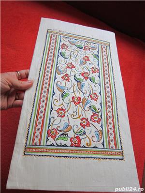 pictura vintage,orientala, pe panza, cu discrete tuse aurii,semnata