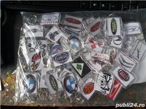 brelocuri din plastic personalizate / avantaj - personalizare pe 2 fete: poze, logo-uri,texte,etc - imagine 10