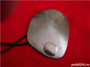 Medalion in forma de scoica - imagine 3